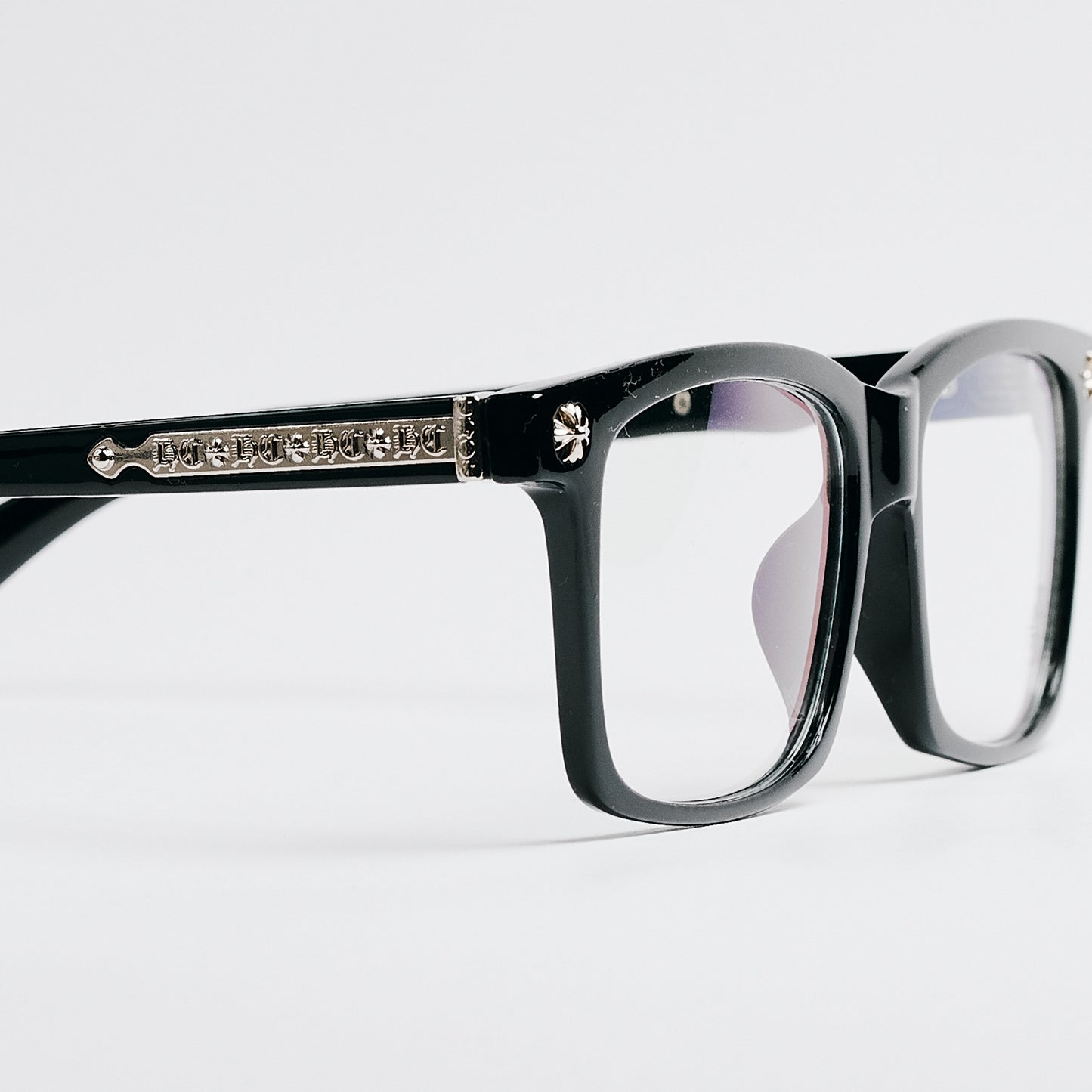 Noir Radiance Silver